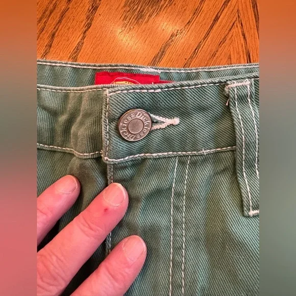Dickies Women’s Junior Carpenter Shorts Ivy Green Size 3/26 Like New - Picture 6 of 6